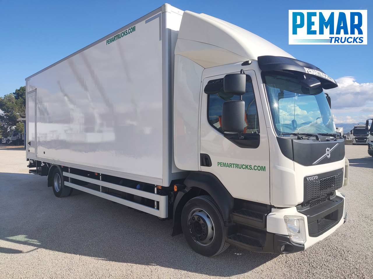 VOLVO FL 210 12T CAJA CERRADA - Camion fourgon: photos 3 VOLVO FL 210 12T CAJA CERRADA - Camion fourgon: photos 3