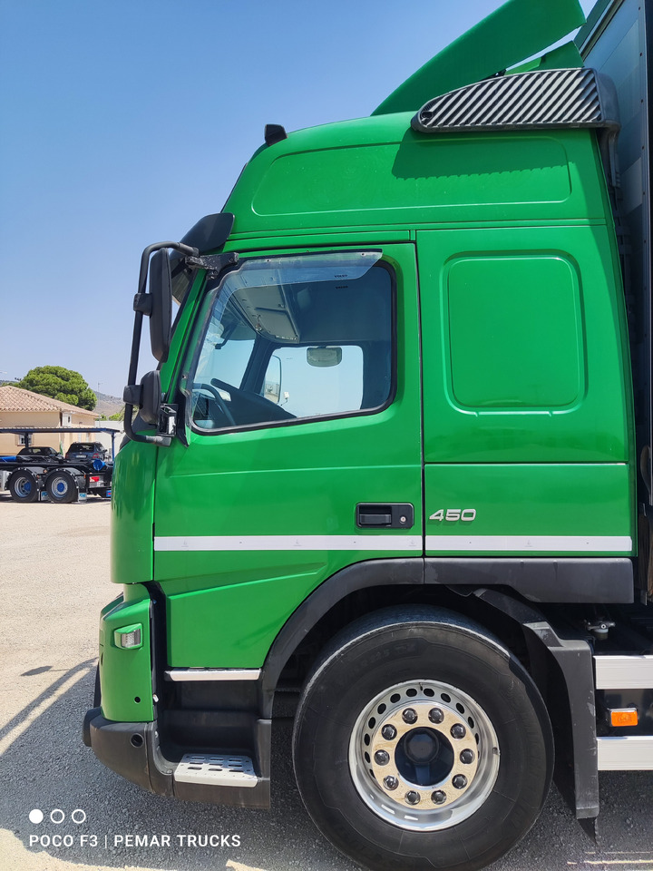 VOLVO FMX 450 - Cabine pour Camion: photos 4 VOLVO FMX 450 - Cabine pour Camion: photos 4