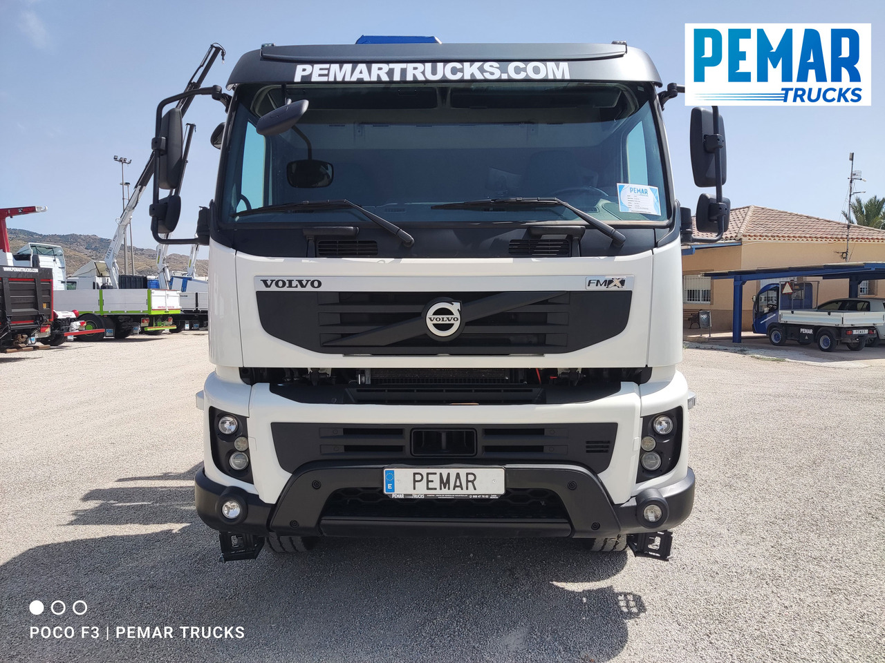 VOLVO FMX 460 8X4 GRUA CAJA FIJA ABIERTA - Camion plateau: photos 3 VOLVO FMX 460 8X4 GRUA CAJA FIJA ABIERTA - Camion plateau: photos 3