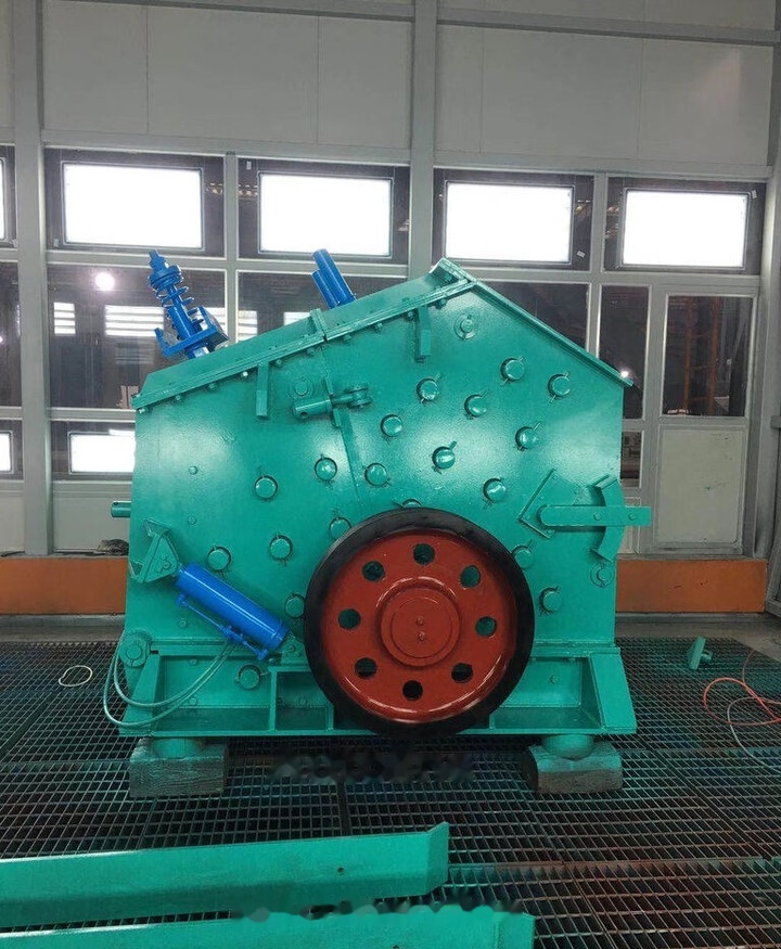 Hazemag KHSI-1010 HSI Crusher - Concasseur à percussion: photos 4 Hazemag KHSI-1010 HSI Crusher - Concasseur à percussion: photos 4