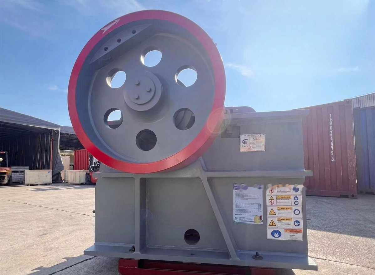 Kinglink 16"x24" PE-400x600 Concasseur à mâchoires | Broyeur à mâchoires - Concasseur à mâchoires: photos 1 Kinglink 16"x24" PE-400x600 Concasseur à mâchoires | Broyeur à mâchoires - Concasseur à mâchoires: photos 1