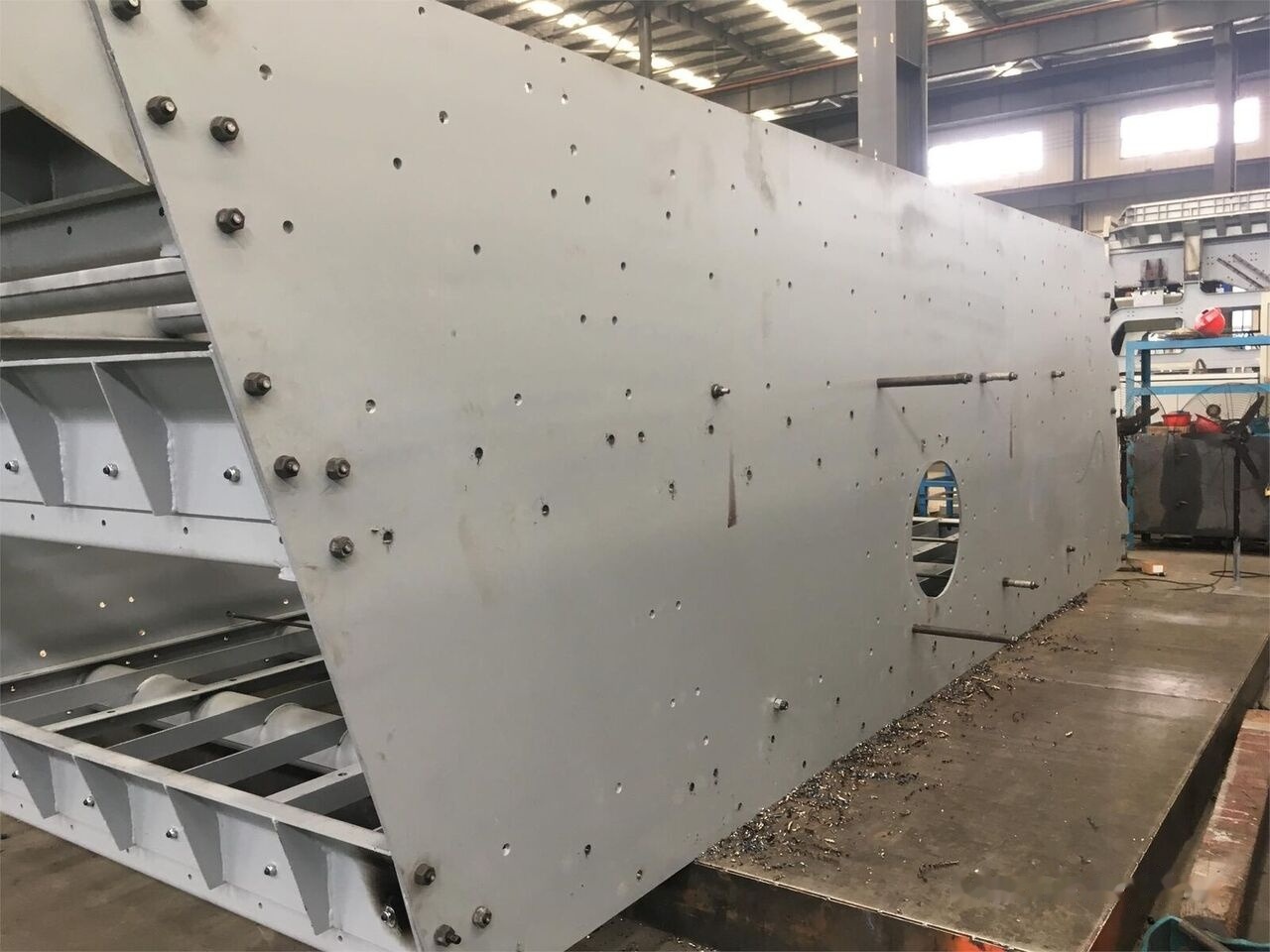 Kinglink Copper Ore Circular Vibrating Screen 3YA2160 | 200TPH - Crible: photos 4 Kinglink Copper Ore Circular Vibrating Screen 3YA2160 | 200TPH - Crible: photos 4