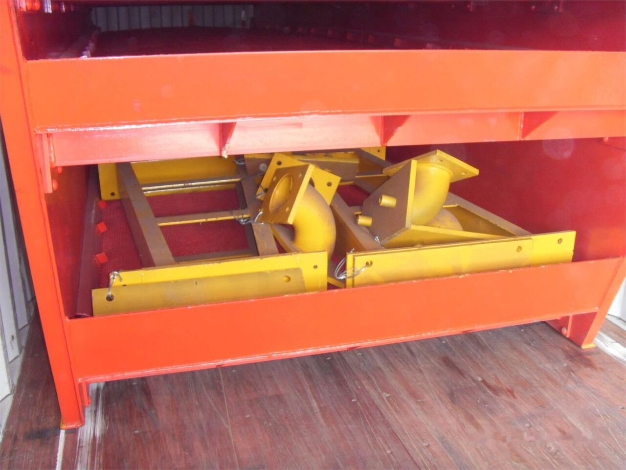 Kinglink Gold Ore Vibrating Screen 3YA1860 | 200TPH - Crible: photos 3 Kinglink Gold Ore Vibrating Screen 3YA1860 | 200TPH - Crible: photos 3