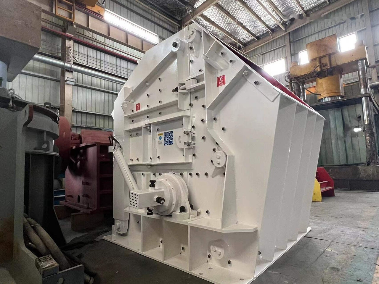 Kinglink Minyu MIC133/115 HSI Impact Crusher - Concasseur à percussion: photos 3 Kinglink Minyu MIC133/115 HSI Impact Crusher - Concasseur à percussion: photos 3