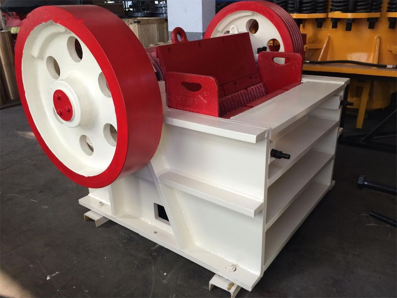 Kinglink PEX250X1000 Small Jaw Crusher with High Capacity - Concasseur à mâchoires: photos 1 Kinglink PEX250X1000 Small Jaw Crusher with High Capacity - Concasseur à mâchoires: photos 1