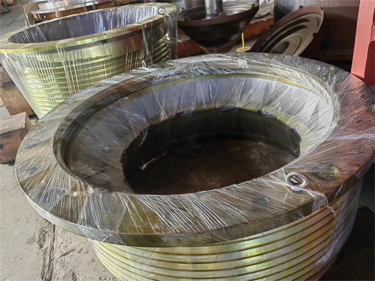 Metso Clamping Ring for Metso HP400 Cone Crusher | Crusher spare parts - Concasseur à cône: photos 1 Metso Clamping Ring for Metso HP400 Cone Crusher | Crusher spare parts - Concasseur à cône: photos 1