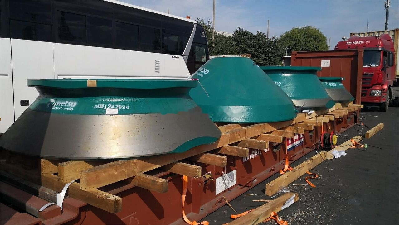 Metso HP200,HP300,HP400,HP500 Mantle and Bowl Liner - Concasseur à cône: photos 1 Metso HP200,HP300,HP400,HP500 Mantle and Bowl Liner - Concasseur à cône: photos 1