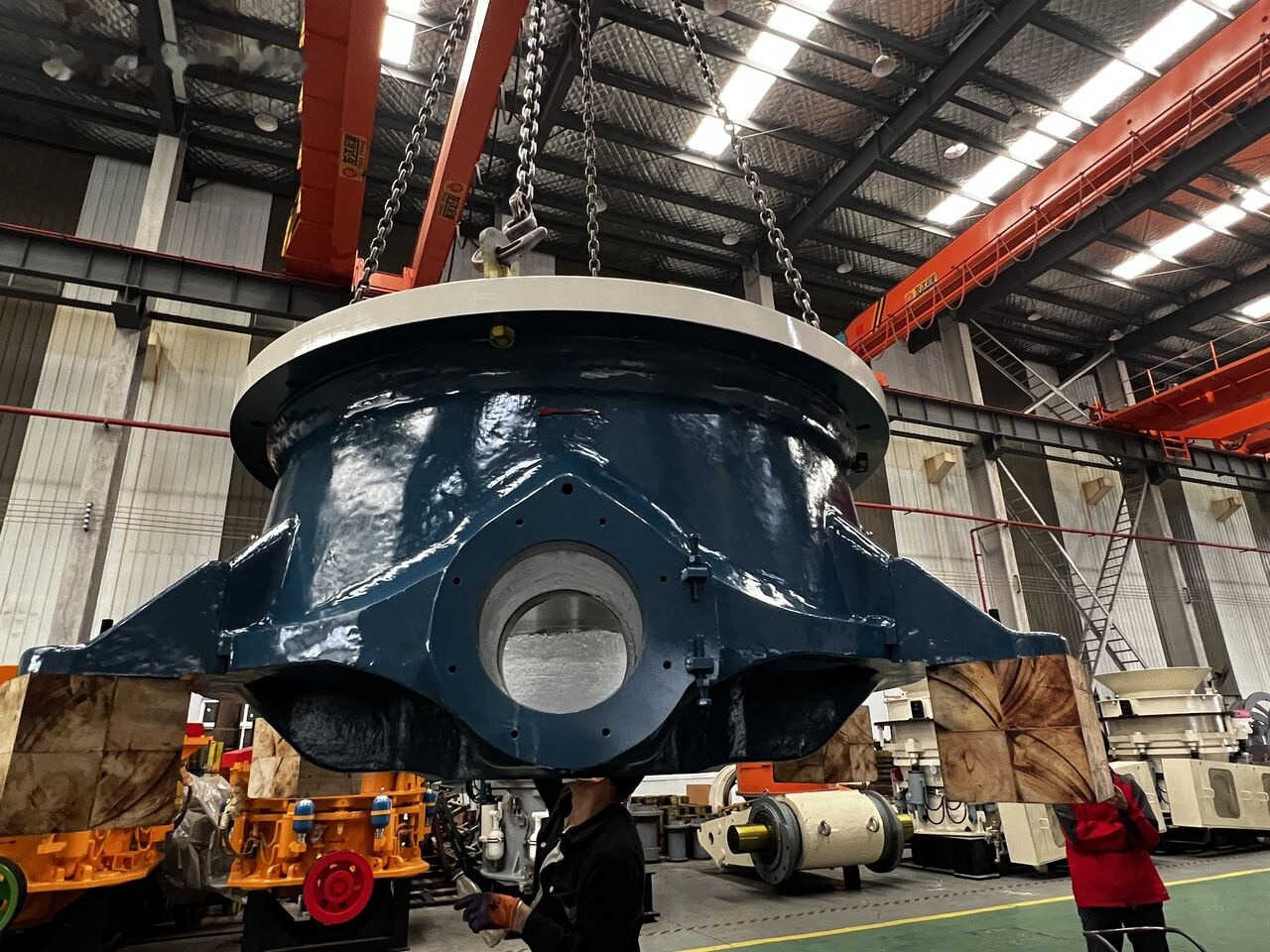 Sandvik CH660 Bottom Shell - Concasseur à cône: photos 1 Sandvik CH660 Bottom Shell - Concasseur à cône: photos 1