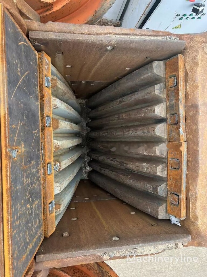 Sandvik CJ412 Rock Jaw Crusher - Concasseur à mâchoires: photos 2 Sandvik CJ412 Rock Jaw Crusher - Concasseur à mâchoires: photos 2