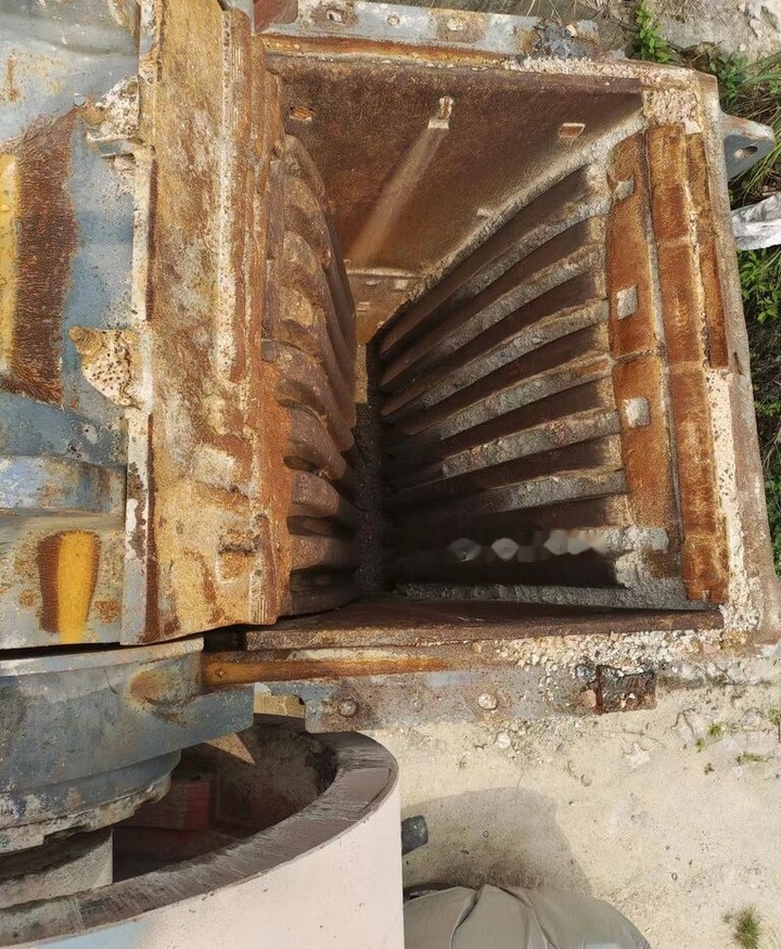 Sandvik CJ615 Jaw Crusher - Concasseur à mâchoires: photos 3 Sandvik CJ615 Jaw Crusher - Concasseur à mâchoires: photos 3
