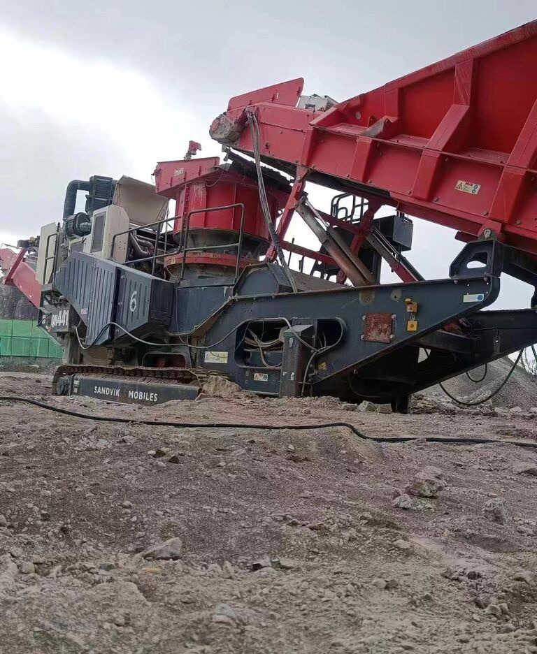 Sandvik QJ341,QH441,QA451 - Concasseur à mâchoires: photos 2 Sandvik QJ341,QH441,QA451 - Concasseur à mâchoires: photos 2