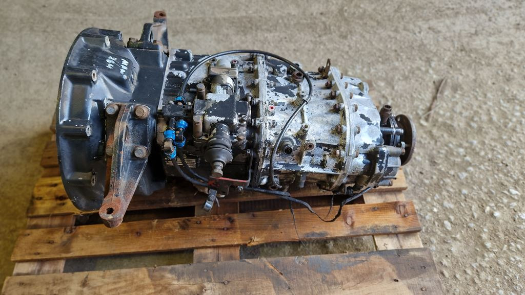 EATON / VICKERS Y08060 - Boîte de vitesse pour Camion: photos 5 EATON / VICKERS Y08060 - Boîte de vitesse pour Camion: photos 5
