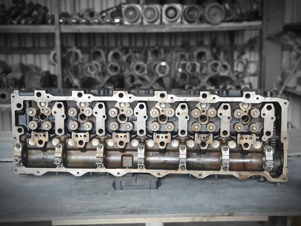 MAN TGA COMMONRAIL D20 - Culasse pour Camion: photos 1 MAN TGA COMMONRAIL D20 - Culasse pour Camion: photos 1