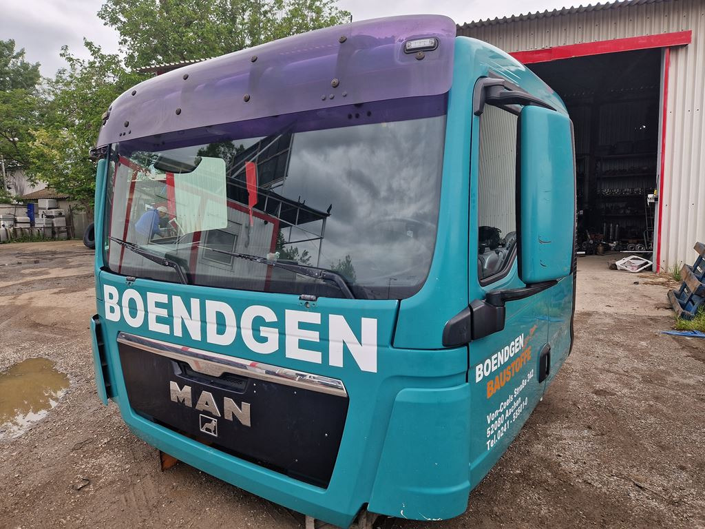 MAN TGX - Cabine pour Camion: photos 1 MAN TGX - Cabine pour Camion: photos 1