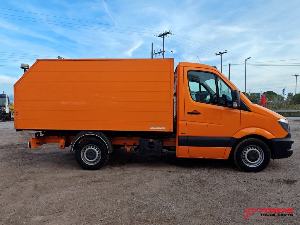 MERCEDES-BENZ 311 – TIPPER – RIGHT HAND DRIVE (RHD) - Véhicule utilitaire benne: photos 5 MERCEDES-BENZ 311 – TIPPER – RIGHT HAND DRIVE (RHD) - Véhicule utilitaire benne: photos 5