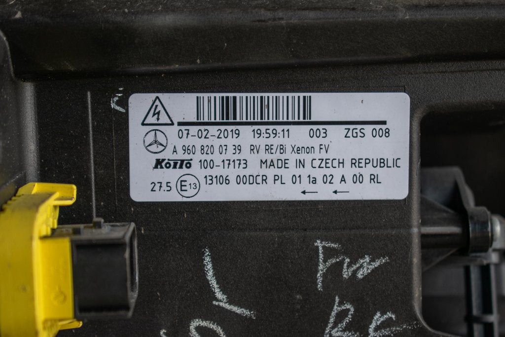 MERCEDES-BENZ ACTROS MP IV EURO VI XENON HEADLIGHT - FRONT - PASSENGER - Feu avant pour Camion: photos 3 MERCEDES-BENZ ACTROS MP IV EURO VI XENON HEADLIGHT - FRONT - PASSENGER - Feu avant pour Camion: photos 3