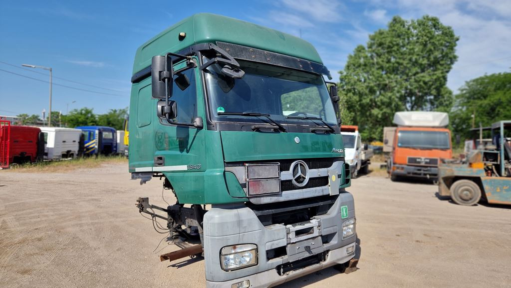 MERCEDES-BENZ AXOR 1843 - Cabine pour Camion: photos 2 MERCEDES-BENZ AXOR 1843 - Cabine pour Camion: photos 2