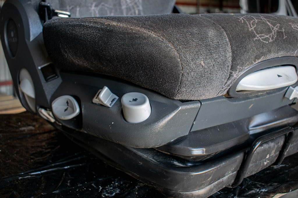 MERCEDES-BENZ AXOR PASSENGER AIR SEAT - Siège pour Camion: photos 4 MERCEDES-BENZ AXOR PASSENGER AIR SEAT - Siège pour Camion: photos 4