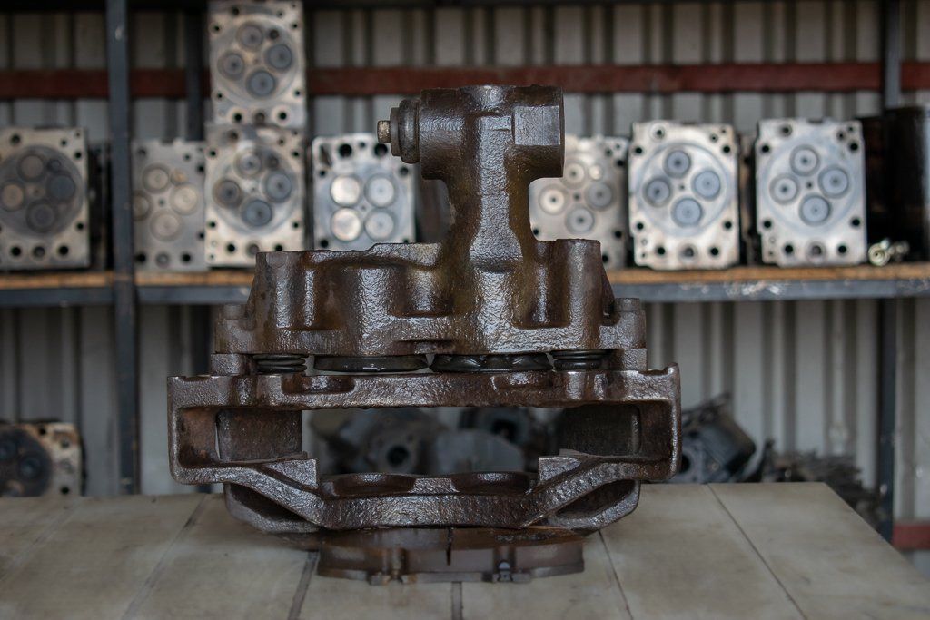 MERCEDES-BENZ VARIO FOR DIFFERENTIAL - RIGHT - Étrier de frein pour Camion: photos 2 MERCEDES-BENZ VARIO FOR DIFFERENTIAL - RIGHT - Étrier de frein pour Camion: photos 2