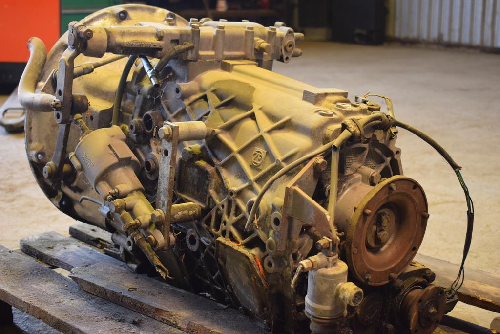 VOLVO - Boîte de vitesse pour Camion: photos 3 VOLVO - Boîte de vitesse pour Camion: photos 3