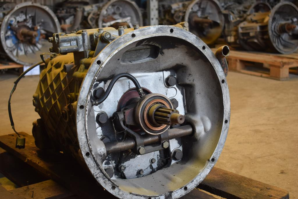 VOLVO - Boîte de vitesse pour Camion: photos 2 VOLVO - Boîte de vitesse pour Camion: photos 2