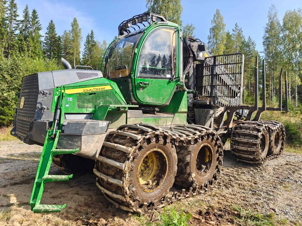 John Deere 1010 G - Porteur: photos 1 John Deere 1010 G - Porteur: photos 1