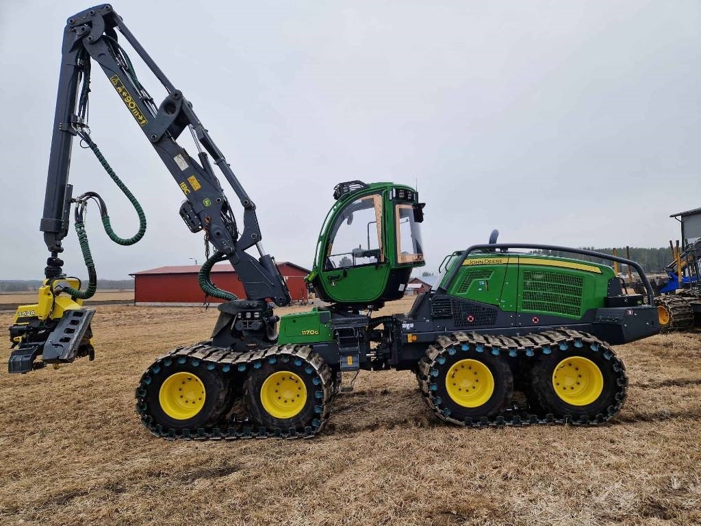 John Deere 1170 G - Abatteuse: photos 1 John Deere 1170 G - Abatteuse: photos 1