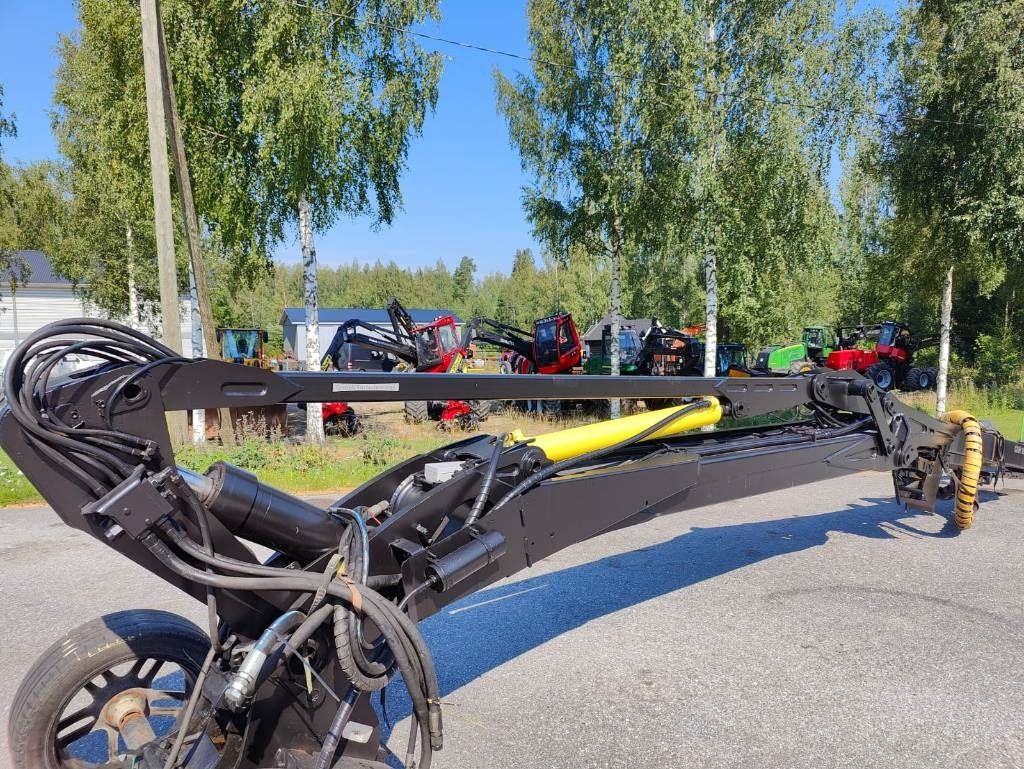 Komatsu/Valmet CRH18 - Flèche pour Engins de chantier: photos 2 Komatsu/Valmet CRH18 - Flèche pour Engins de chantier: photos 2