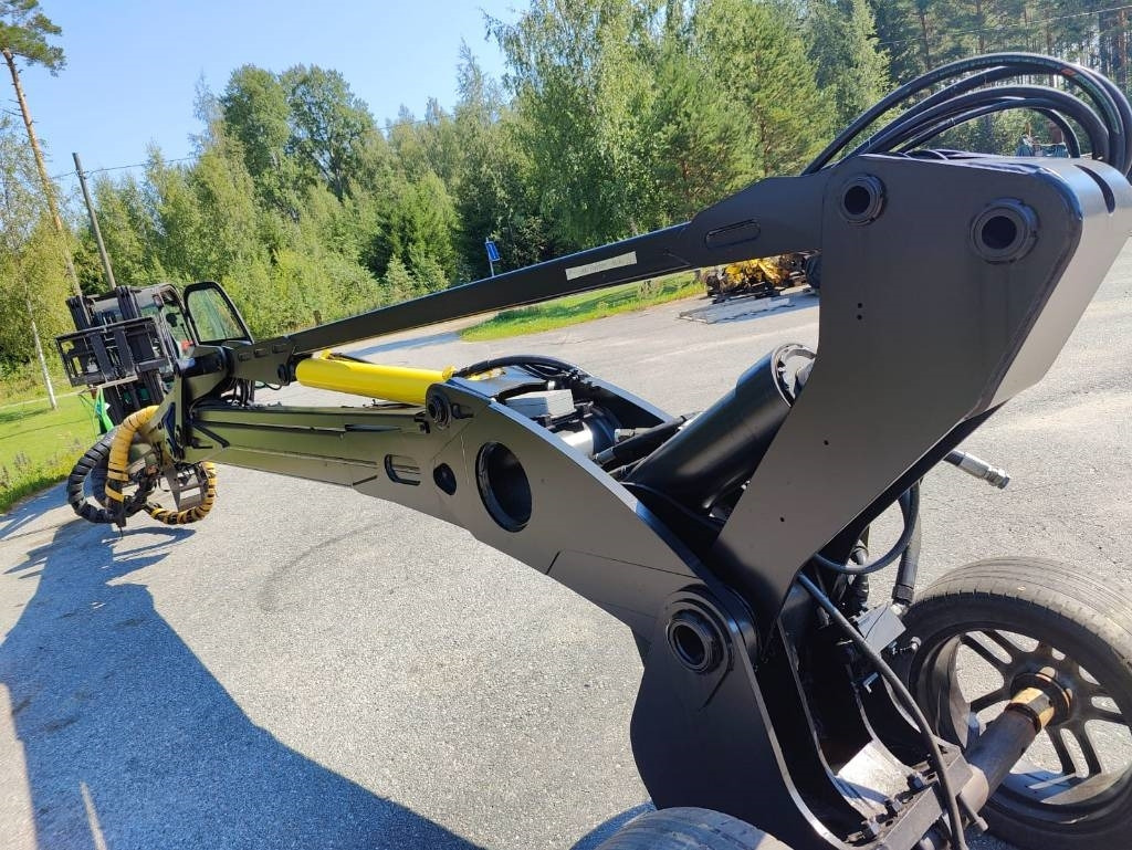 Komatsu/Valmet CRH18 - Flèche pour Engins de chantier: photos 3 Komatsu/Valmet CRH18 - Flèche pour Engins de chantier: photos 3