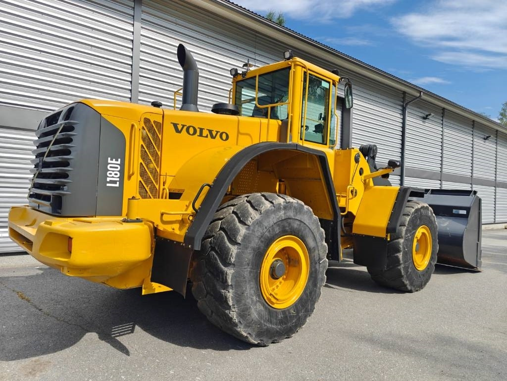 Volvo L 180 E - Chargeuse sur pneus: photos 5 Volvo L 180 E - Chargeuse sur pneus: photos 5