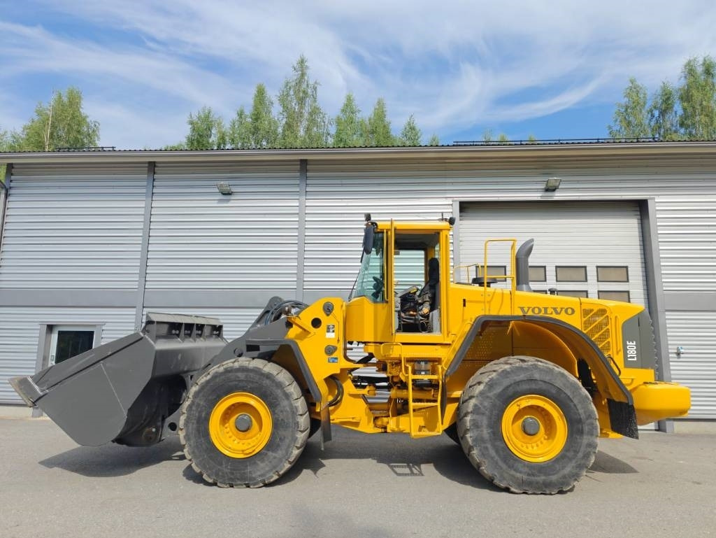 Volvo L 180 E - Chargeuse sur pneus: photos 2 Volvo L 180 E - Chargeuse sur pneus: photos 2