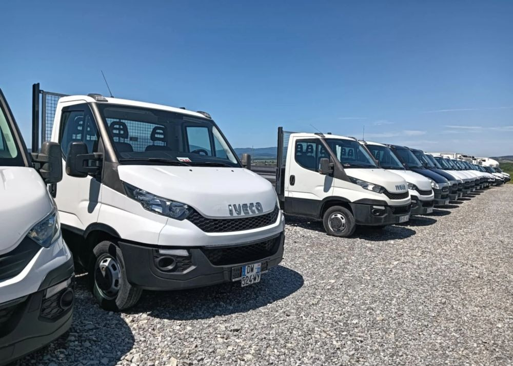 Iveco 35C13, 35C12, 35C14, 35C15 - Véhicule utilitaire frigorifique: photos 4 Iveco 35C13, 35C12, 35C14, 35C15 - Véhicule utilitaire frigorifique: photos 4