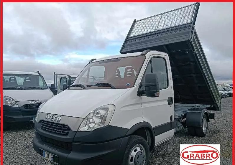 Iveco 35C13, 35C12 - Véhicule utilitaire benne: photos 1 Iveco 35C13, 35C12 - Véhicule utilitaire benne: photos 1