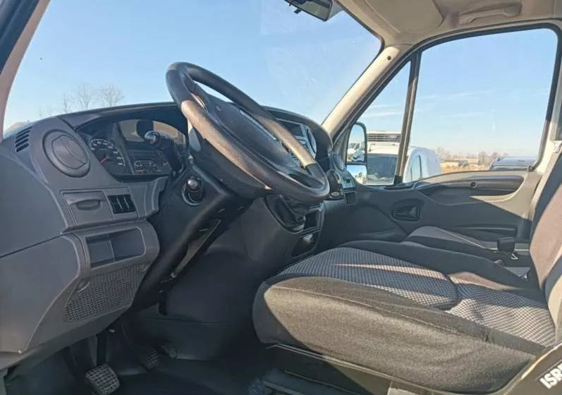 Véhicule utilitaire frigorifique Iveco 35C13, 35C15: photos 14