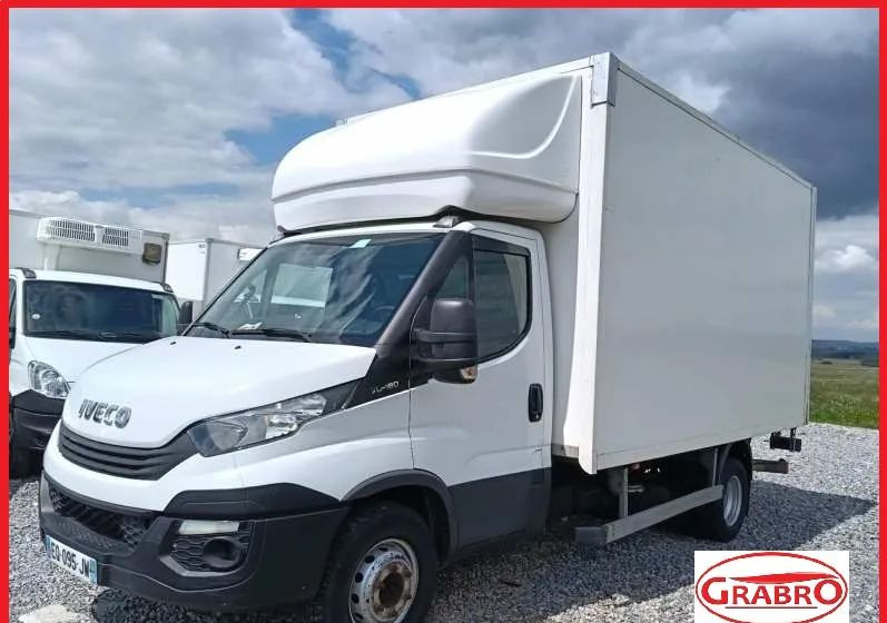 Iveco 35C18, 35C15, 35C13, 35C14, 70C18, 50C18 - Fourgon: photos 1 Iveco 35C18, 35C15, 35C13, 35C14, 70C18, 50C18 - Fourgon: photos 1