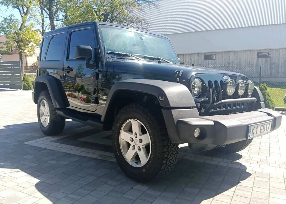 Jeep Wrangler 2.8 CRD Sport - SUV: photos 1 Jeep Wrangler 2.8 CRD Sport - SUV: photos 1