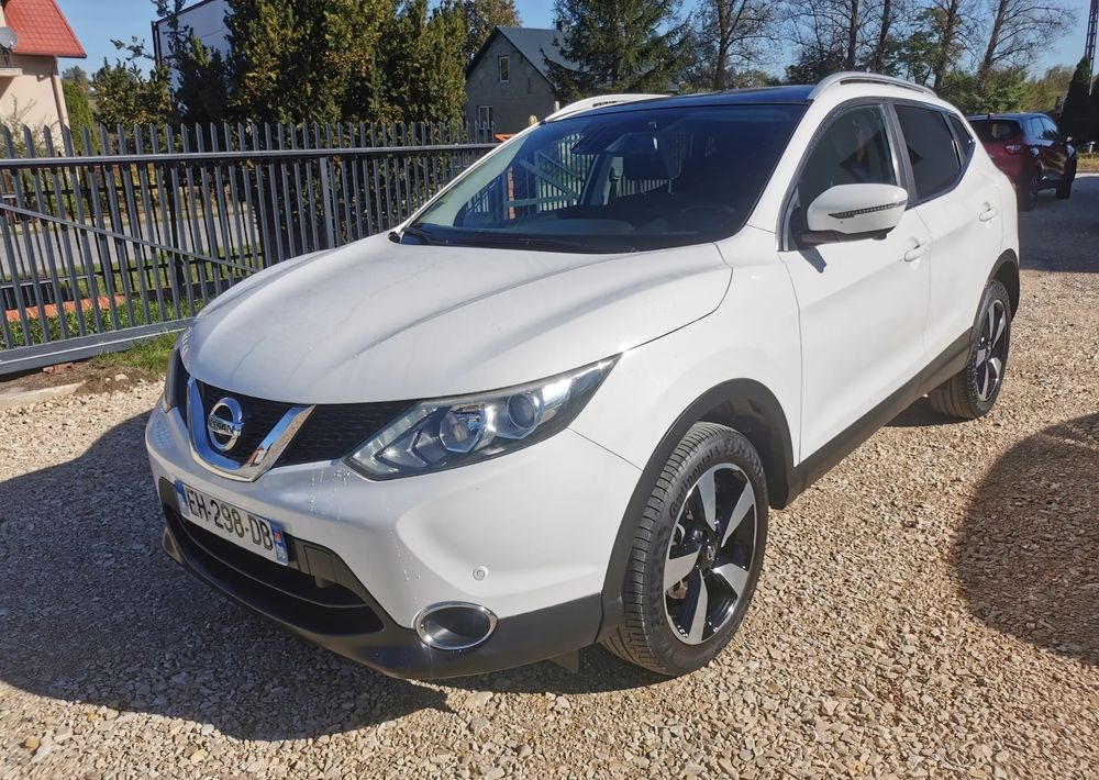Nissan Qashqai 1.2 DIG-T N-Connecta EU6 - SUV: photos 1 Nissan Qashqai 1.2 DIG-T N-Connecta EU6 - SUV: photos 1