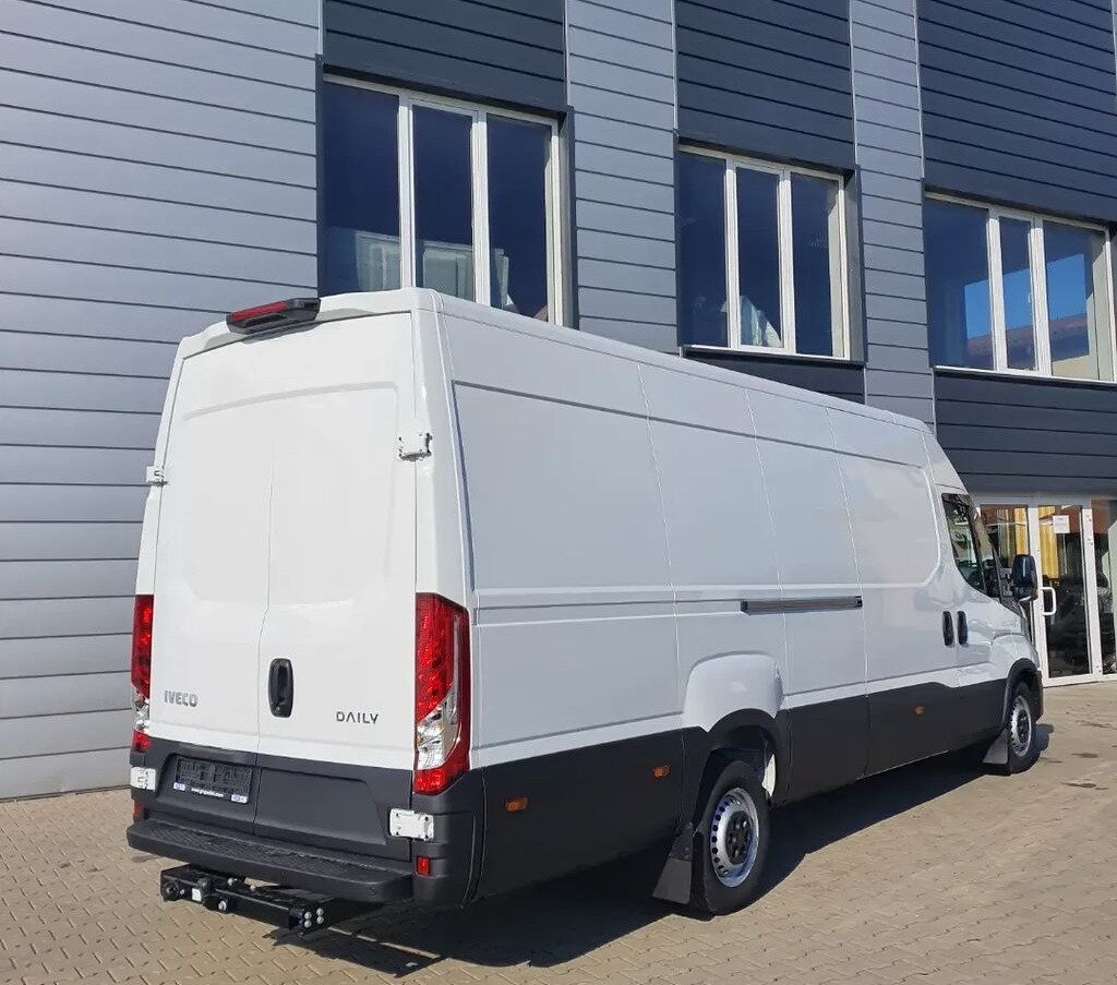 IVECO Daily 35S18 - Fourgon utilitaire: photos 2 IVECO Daily 35S18 - Fourgon utilitaire: photos 2