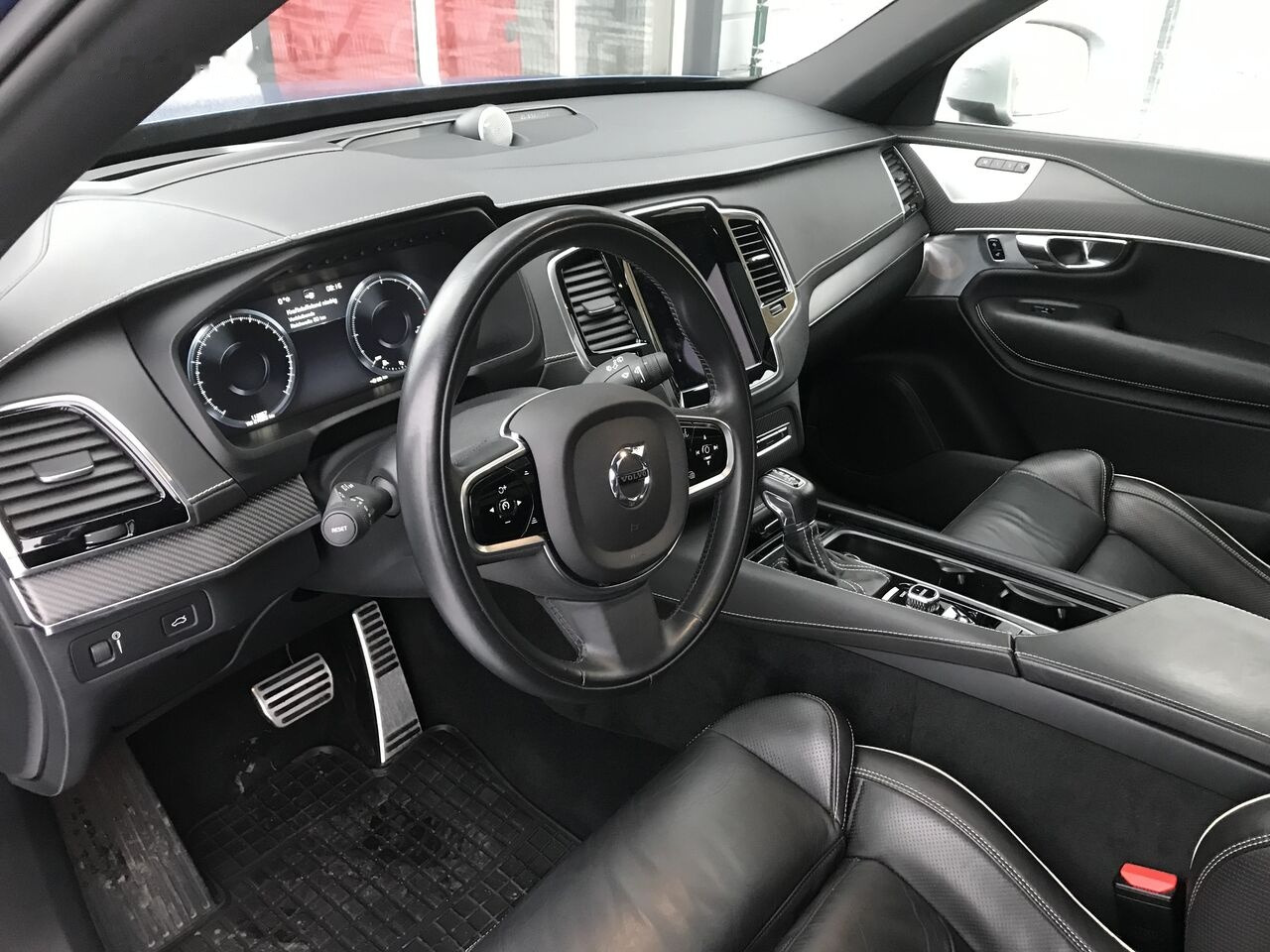 Volvo XC90 - SUV: photos 3 Volvo XC90 - SUV: photos 3