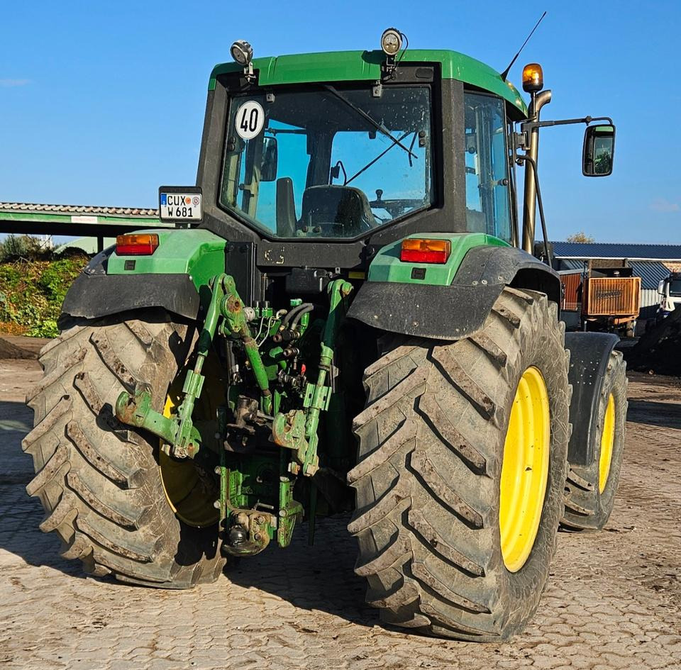 John Deere 6810 | Stoll Robust 30 HDP FL | FH | 8.070 Std. - Tracteur agricole: photos 3 John Deere 6810 | Stoll Robust 30 HDP FL | FH | 8.070 Std. - Tracteur agricole: photos 3