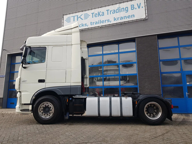 DAF XF 440 616 DKM Double Tank Brandnew condition - Tracteur routier: photos 3 DAF XF 440 616 DKM Double Tank Brandnew condition - Tracteur routier: photos 3