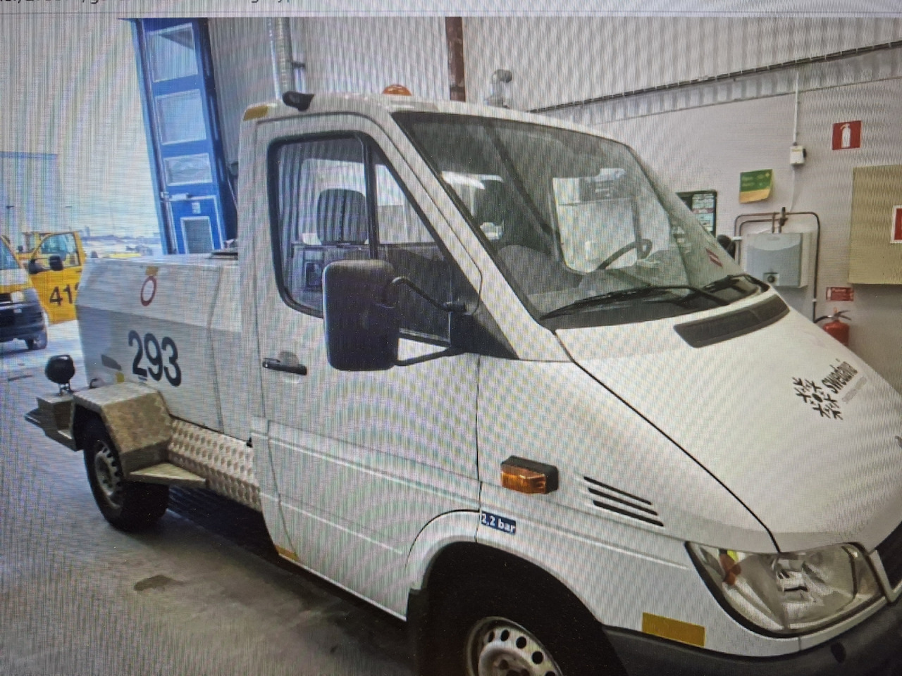 Mercedes311 CDI/30/Vestergaard WSU - Équipement aéroportuaire: photos 1 Mercedes311 CDI/30/Vestergaard WSU - Équipement aéroportuaire: photos 1