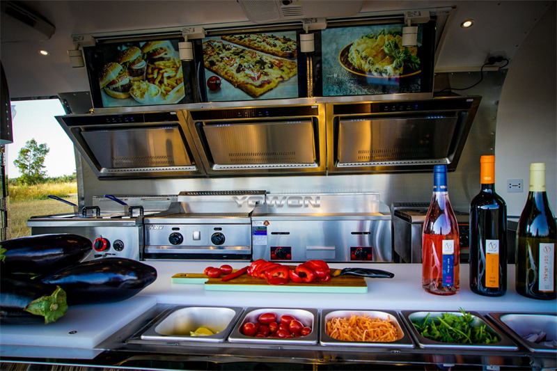 Yowon commercial food vending trailer Airstream type food truck - Remorque magasin: photos 4 Yowon commercial food vending trailer Airstream type food truck - Remorque magasin: photos 4