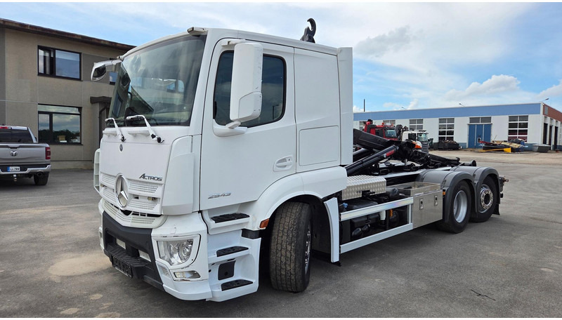 Mercedes-Benz Actros 2543 6X2*4 - Camion ampliroll: photos 1 Mercedes-Benz Actros 2543 6X2*4 - Camion ampliroll: photos 1