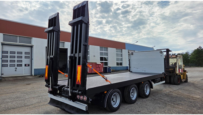 OBERMAIER TU240ZS - Remorque porte-engin surbaissée: photos 3 OBERMAIER TU240ZS - Remorque porte-engin surbaissée: photos 3