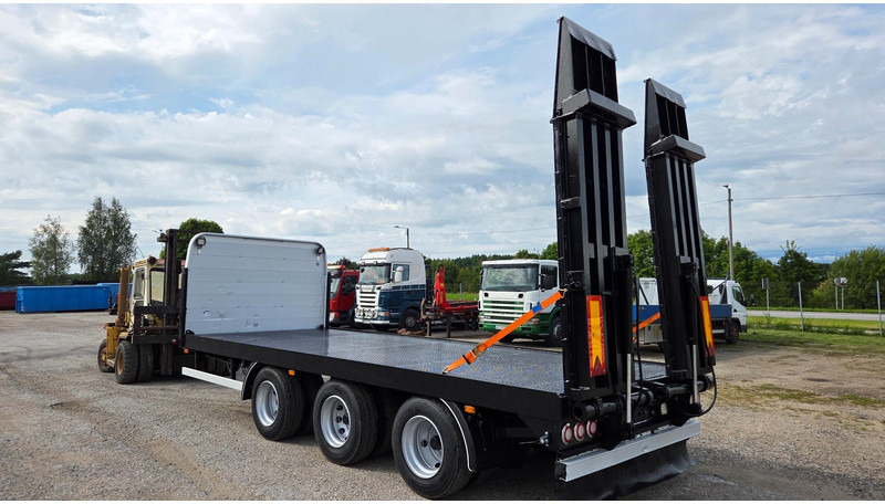 OBERMAIER TU240ZS - Remorque porte-engin surbaissée: photos 4 OBERMAIER TU240ZS - Remorque porte-engin surbaissée: photos 4