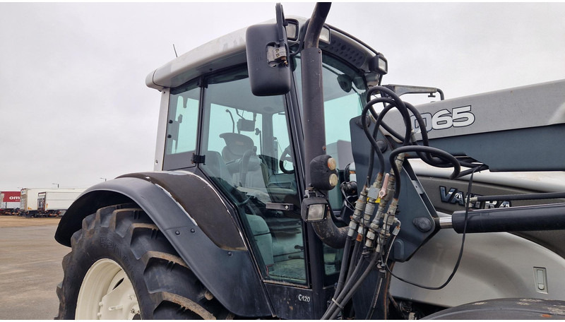 Crédit-bail Valtra C120 Valtra C120: photos 9