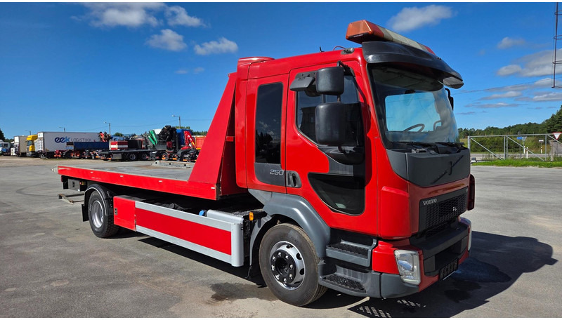 Volvo FL250 4X2 - Remorqueuse: photos 2 Volvo FL250 4X2 - Remorqueuse: photos 2