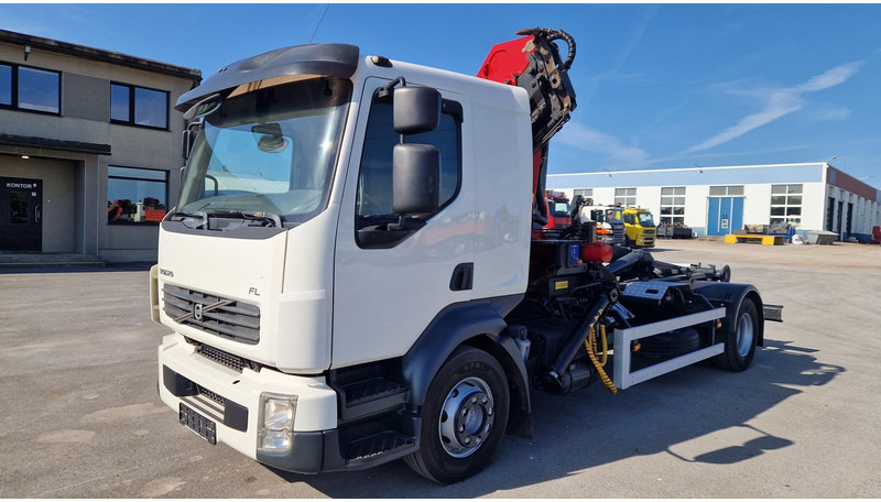 Volvo FL280 4X2 HMF 1560 - Camion ampliroll, Camion grue: photos 3 Volvo FL280 4X2 HMF 1560 - Camion ampliroll, Camion grue: photos 3
