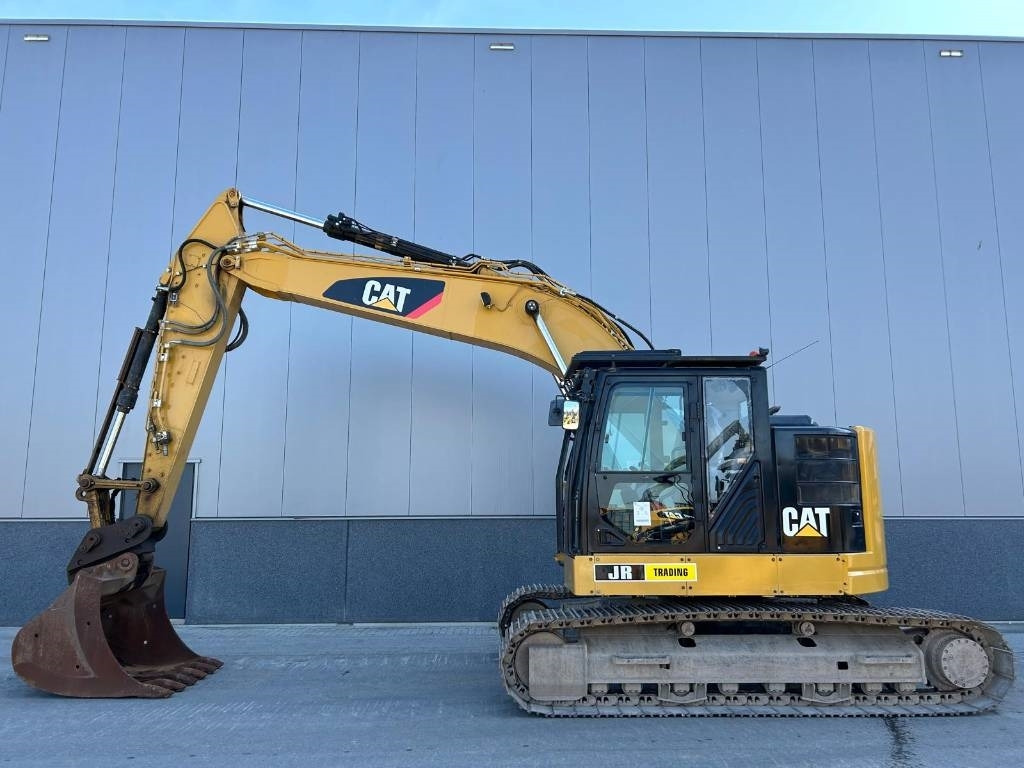 CAT 325 FL CR - Pelle sur chenille: photos 1 CAT 325 FL CR - Pelle sur chenille: photos 1